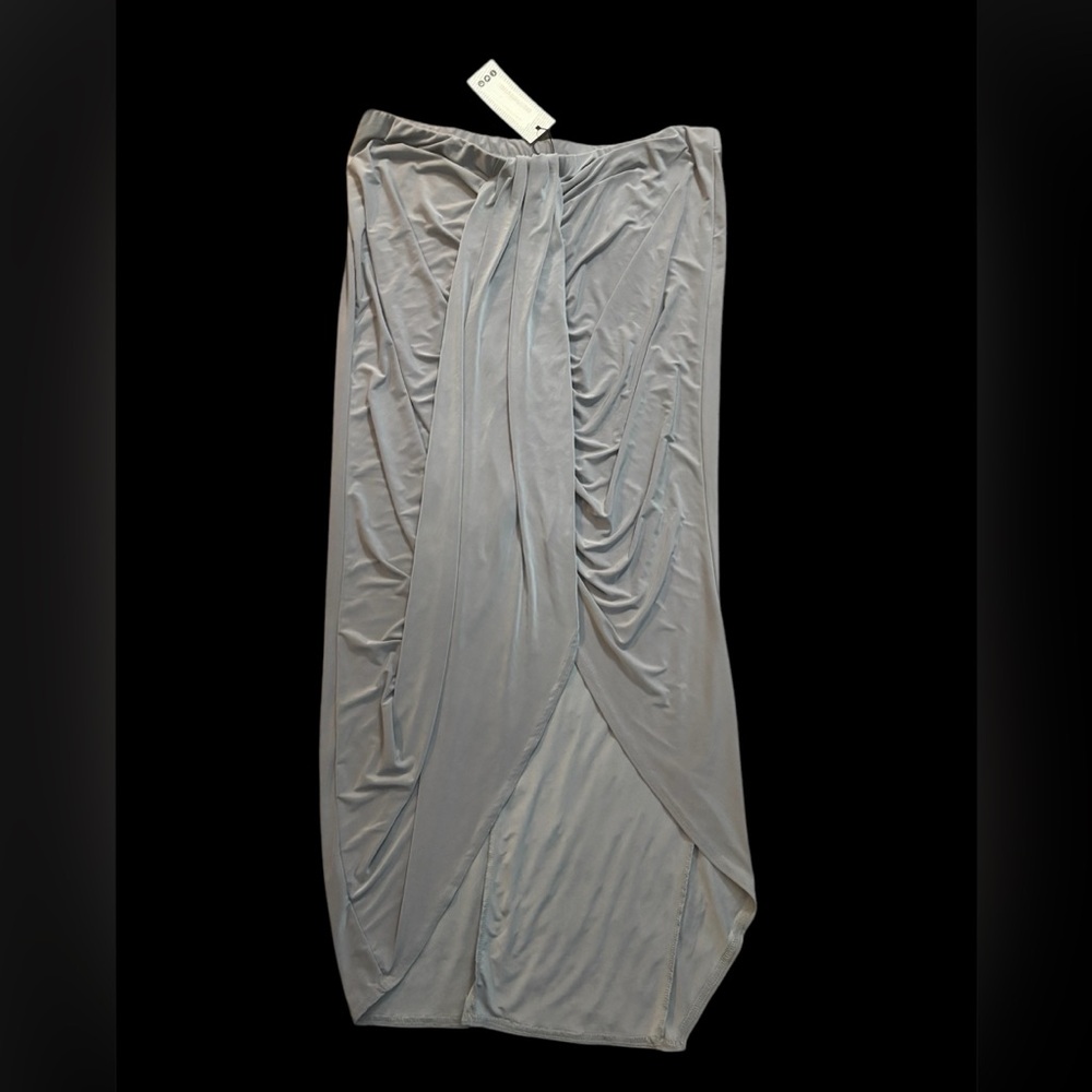Boohoo NWT plus ruched wrap front Gray Skirt